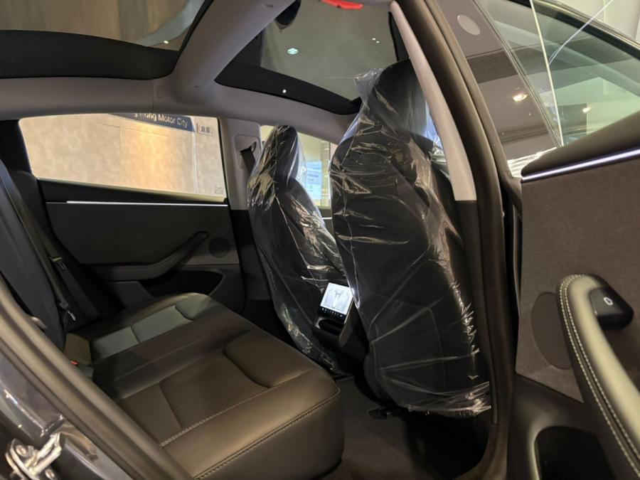 2026 Model 3 RWD - Image 5
